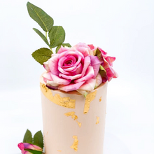 Load image into Gallery viewer, Custom cake, Gold Style, Flowers, Gorgeous, fairfield NSW ,sydney