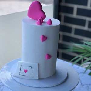 Valentine Themed Cakes - Love topper